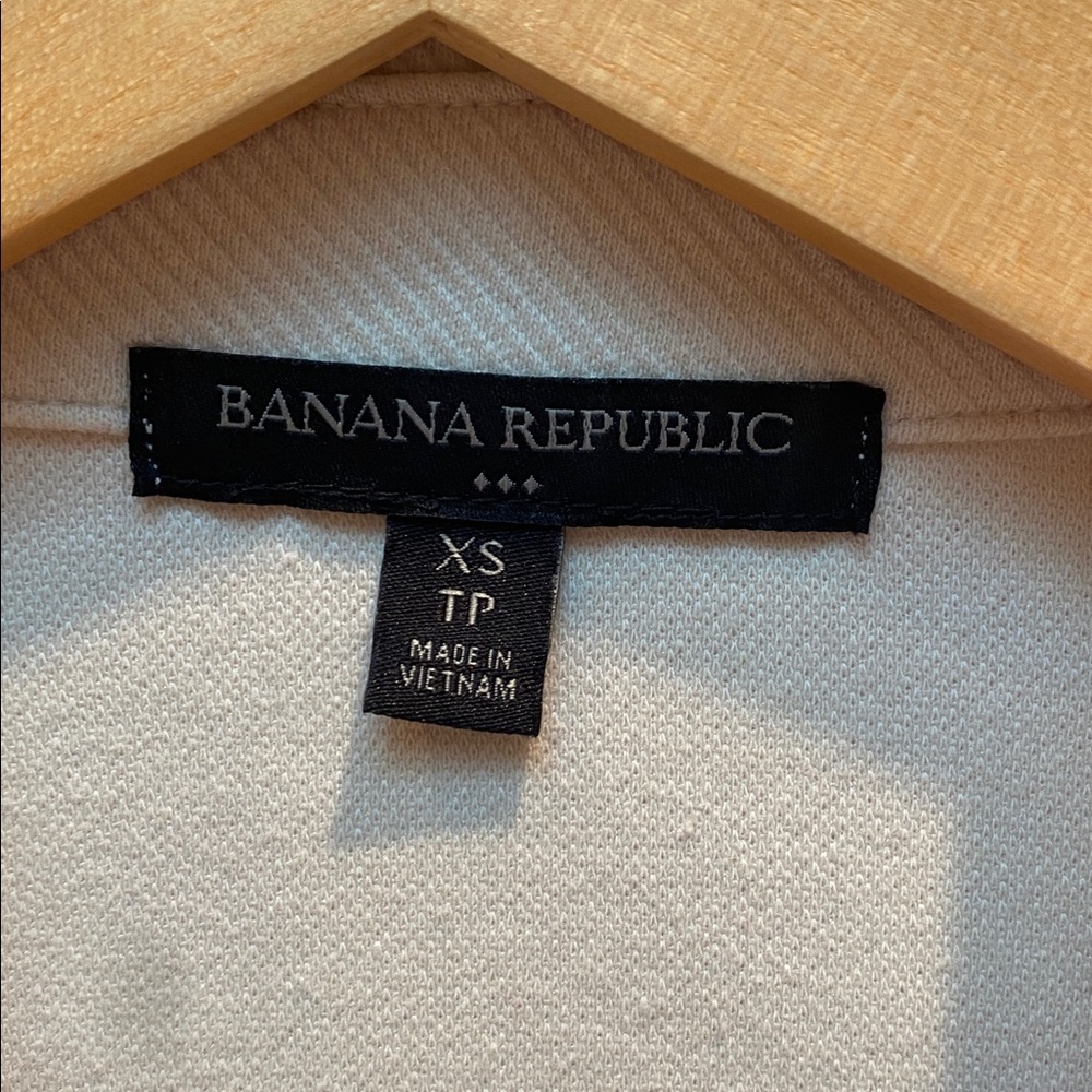 Banana Republic Cream Jacket - LIKE NEW!  Size XS - Picture 3 of 10